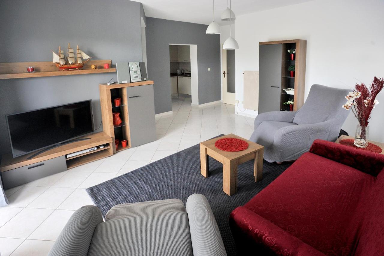 Apartment Vinja Porec - Privat Garden - Whirlpool Екстер'єр фото