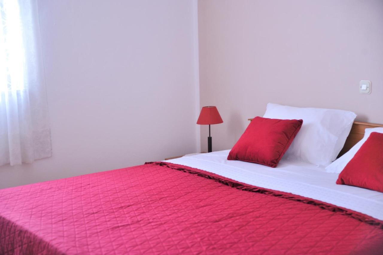 Apartment Vinja Porec - Privat Garden - Whirlpool Екстер'єр фото