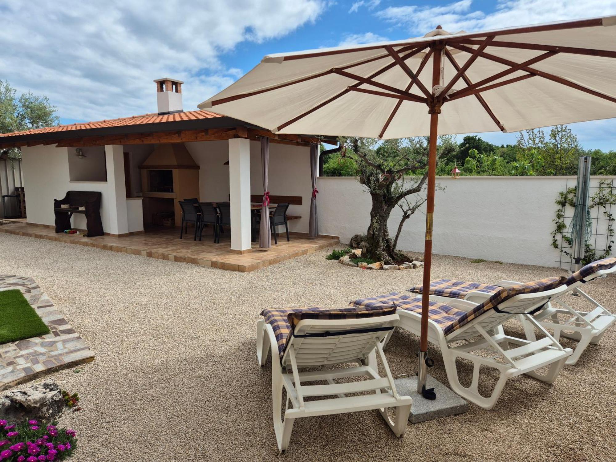 Apartment Vinja Porec - Privat Garden - Whirlpool Екстер'єр фото