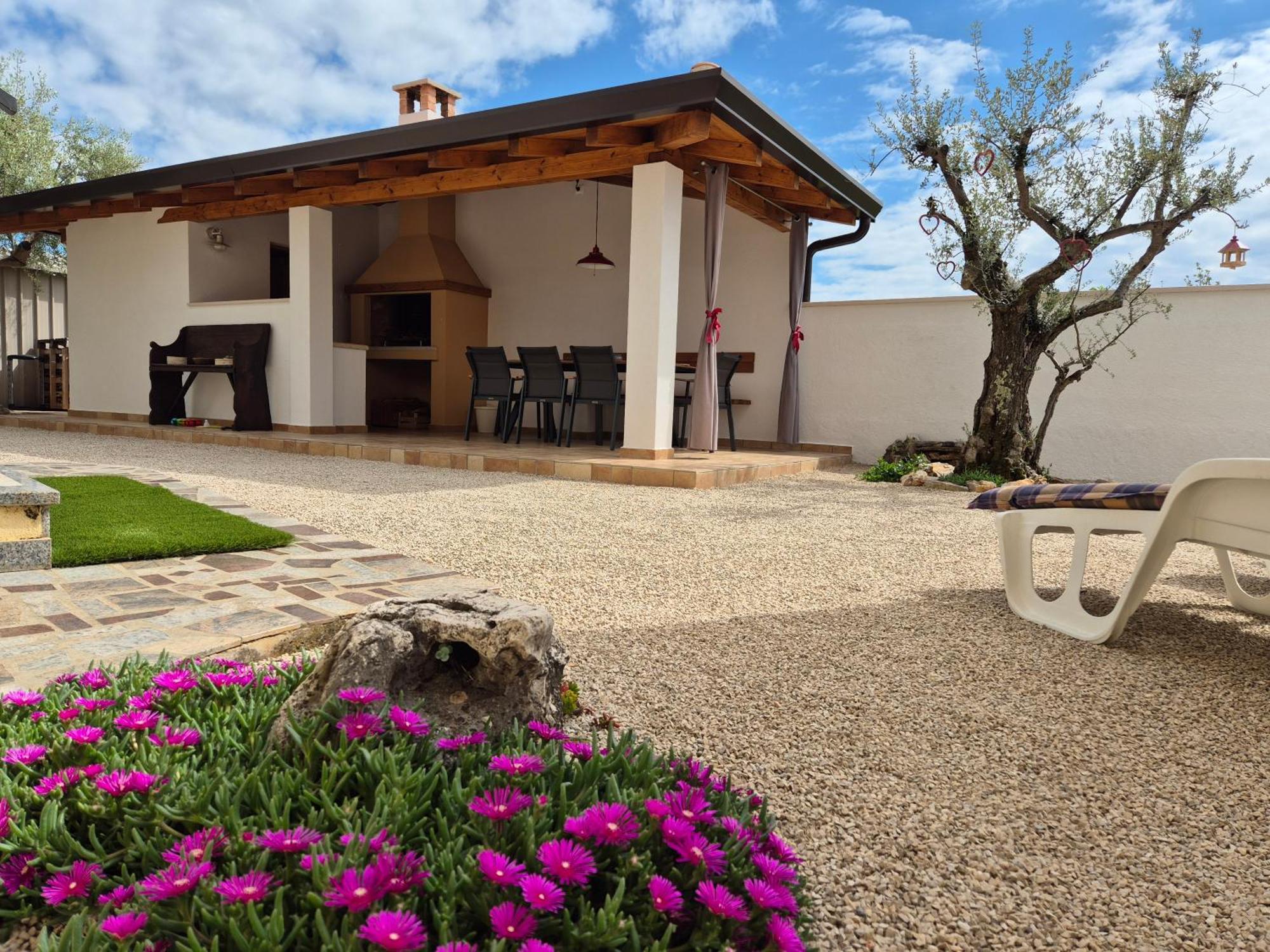 Apartment Vinja Porec - Privat Garden - Whirlpool Екстер'єр фото