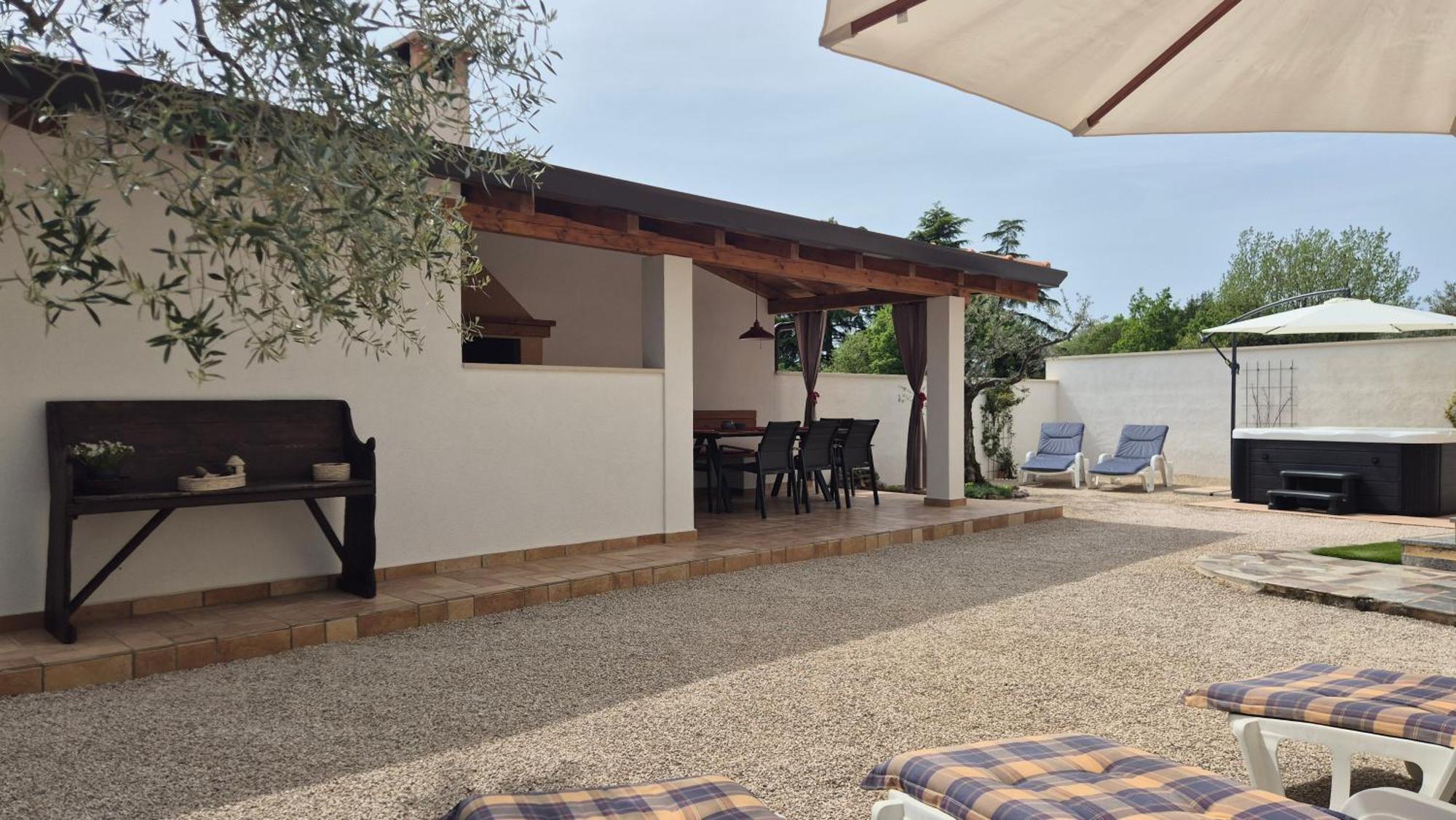 Apartment Vinja Porec - Privat Garden - Whirlpool Екстер'єр фото